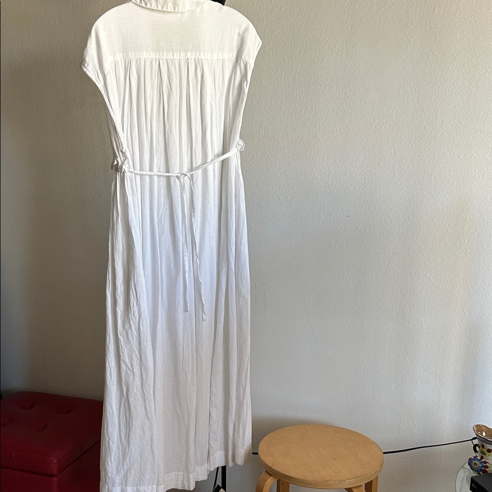Free People White Maxi Dress with V-Neck and Cap Sleeves - Picture 7 of 14